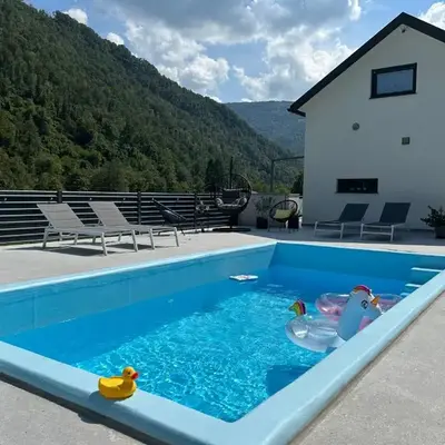 HOLIDAY HOUSE - River Bača