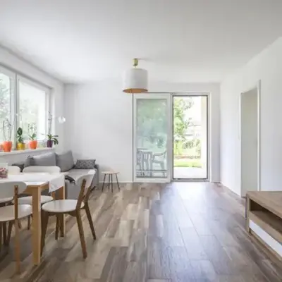 Central Garden House (family friendly!)