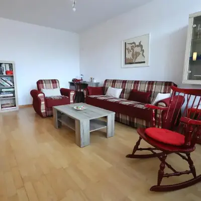 Thomas apartment 028