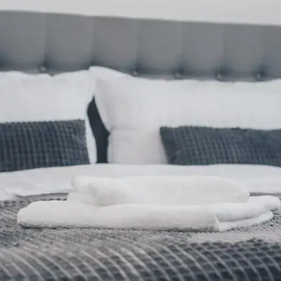 L Apartment