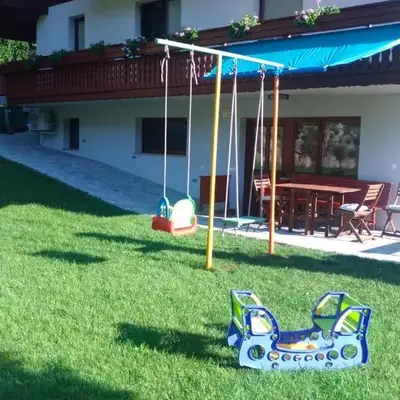 Apartma Lara