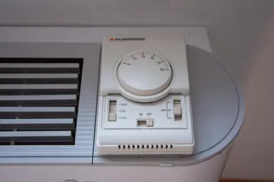 a scale sitting on top of an electronic keyboard at Apartma Na skdnu in Dutovlje