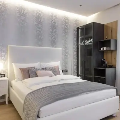 ROYAL SUITE