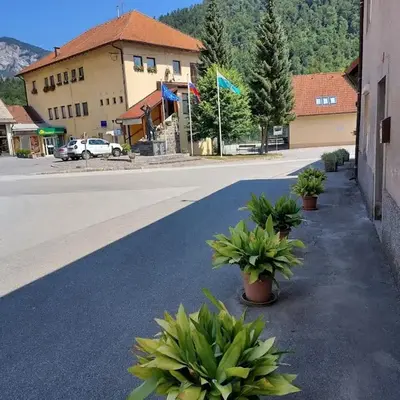 Domačija pri Ivankovih