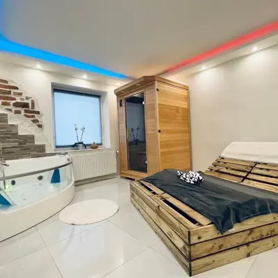 Luxe Apartments