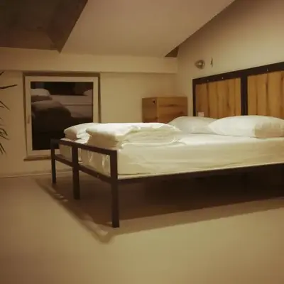 GARAGE HOSTEL