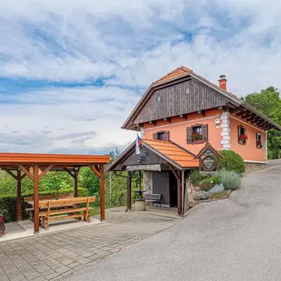 Vineyard Cottage Vesna Lake View - Happy Rentals